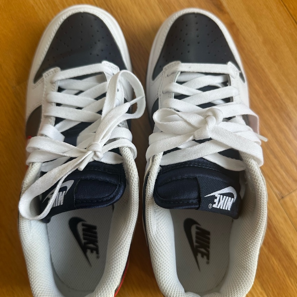 Nike White and Dark blue dunk Sneakers with Red Swoosh - Picture 4 of 7